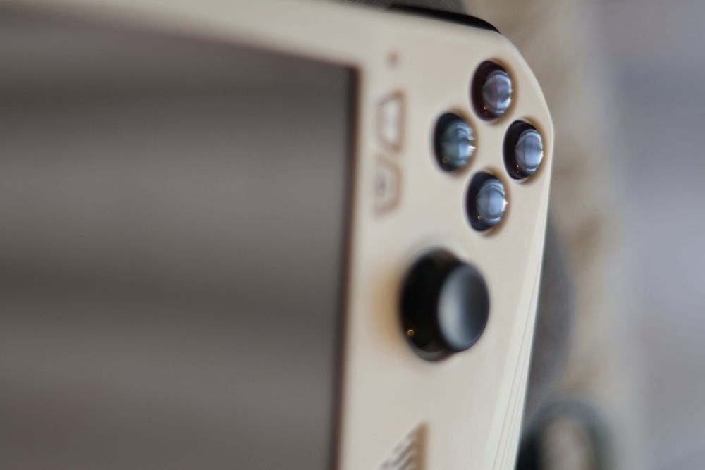 Asus Rog Ally Z1 Extreme