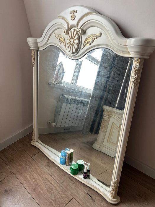 Кровать спальная тумба диван