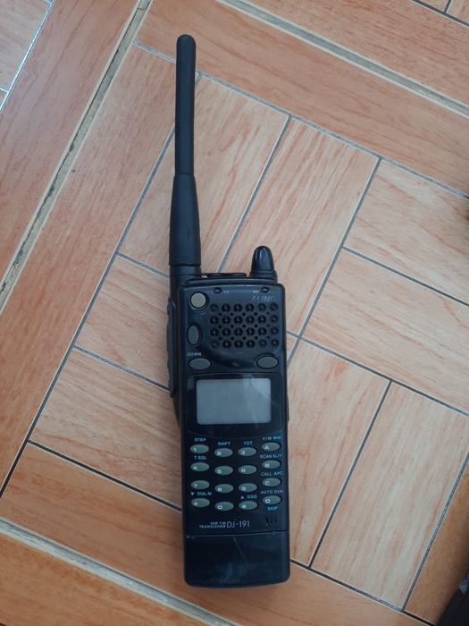 Продам рации 4 штуки