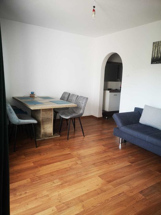 Inchiriez apartament cu 1 camera in Confectii