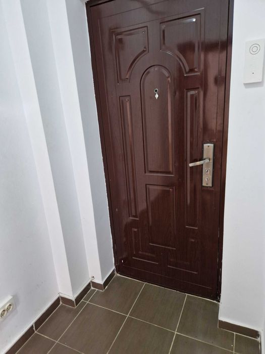 Vand garsoniera in Dobroesti