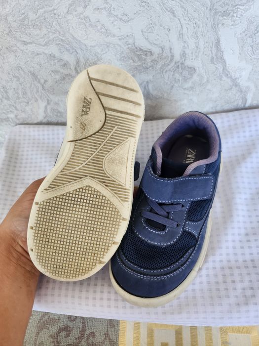 Детские кроссовки Zara