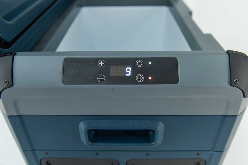 Хладилна кутия с компресор 12V/24V 35 литра