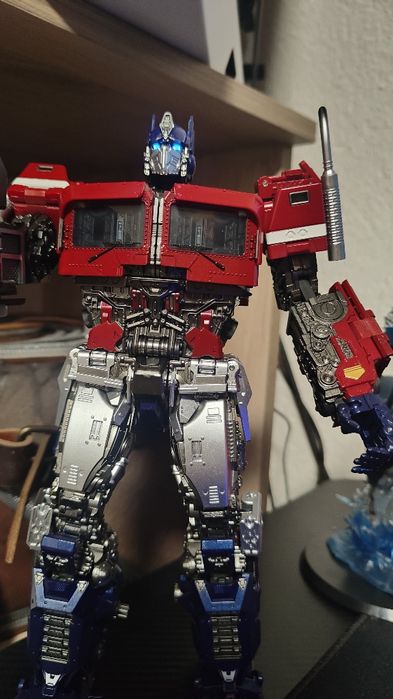 CE-06 Transformers Optimus Prime