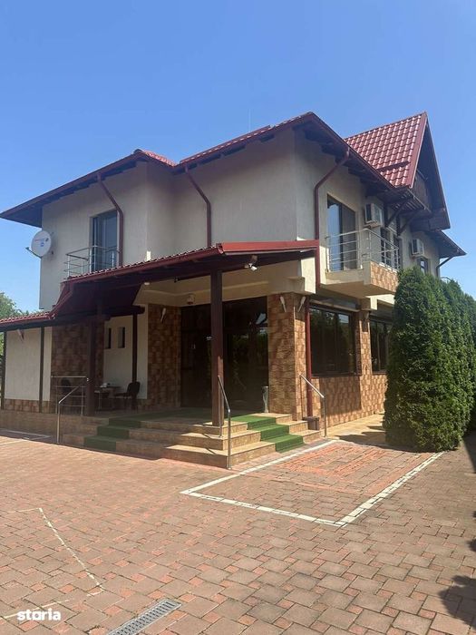 Campina - casă P+ E + M - 255000 Euro/Neg