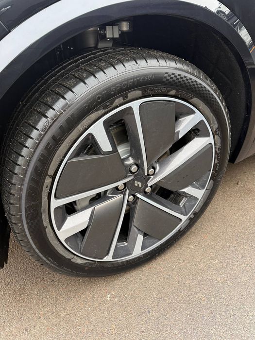 SUPER NARX Lixiang L9 Ultra Qorage + Coffee 0km probeg