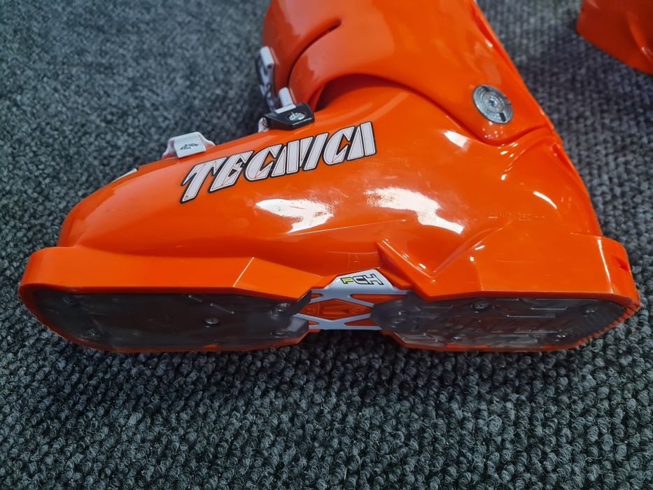 Ckи обувки Тecnika