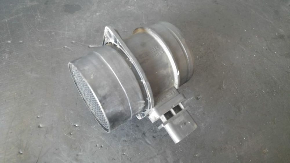 Debitmetru aer vw touareg 7l 2.5 tdi bpe 2001-2010 03g906461c