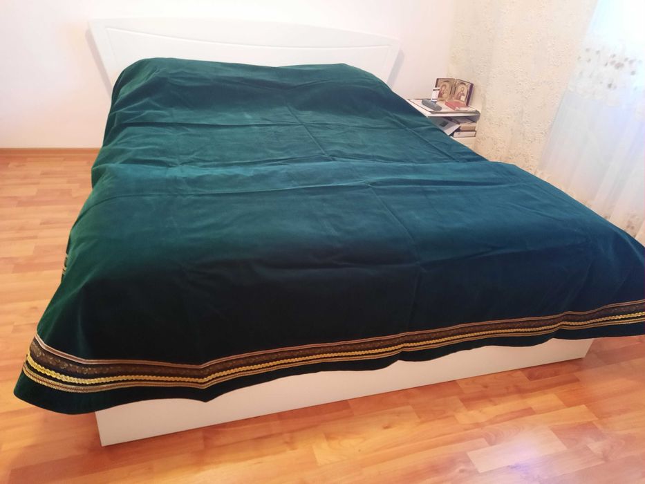 Draperii si husa de pat din catifea