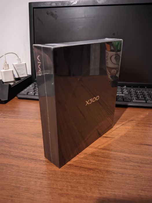 Продам Vivo X300 16/512