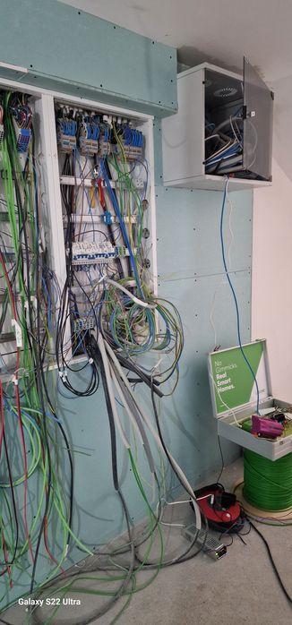 Smart Home / Electrician