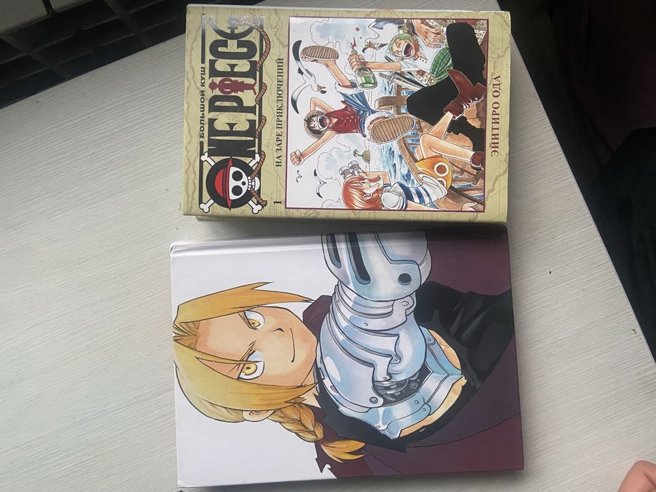 Популярные книги и манга