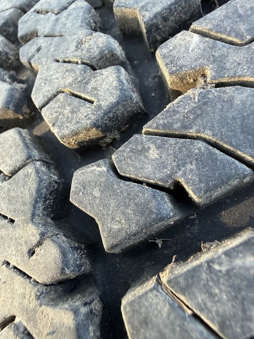 Продавам Гуми АТ GRIPMAX