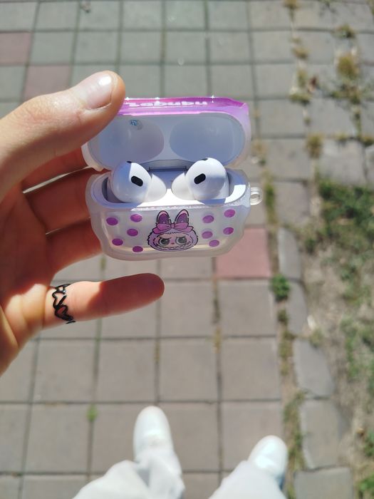 AirPods в хорошем состоянии