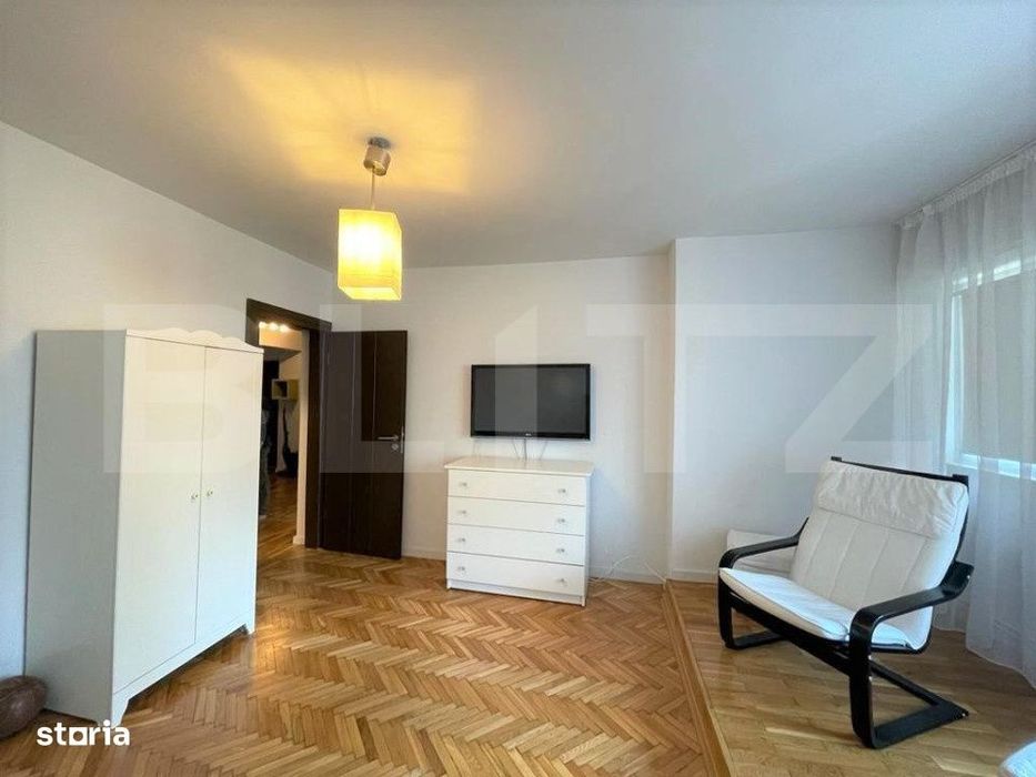 Apartament 3 camere, decomandat, 80 mp, balcon, Piata Cipariu