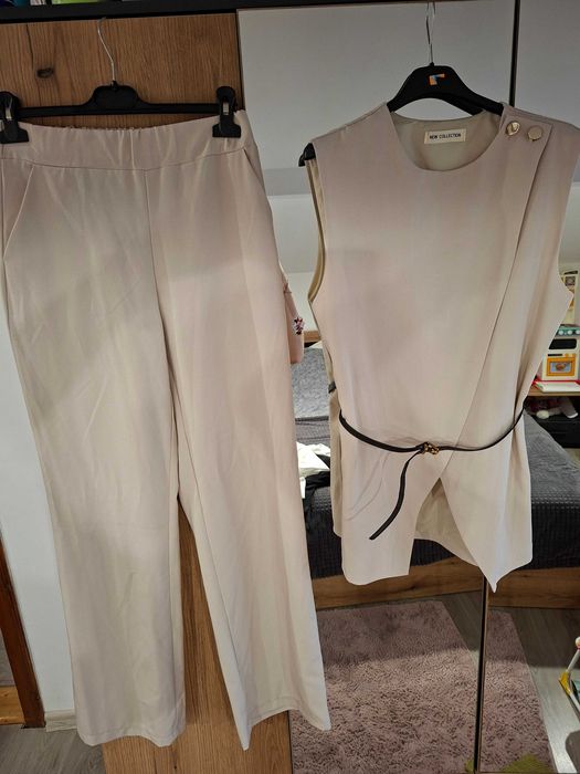 Официален комплект