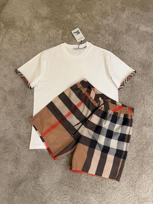 Burberry тениска изчистен стил