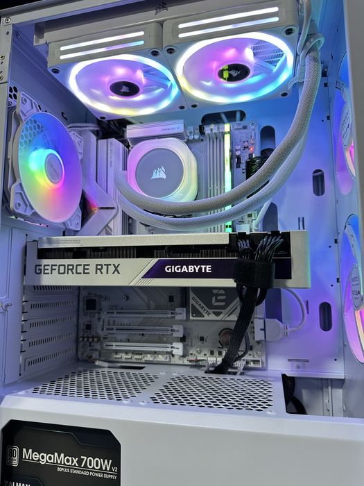 Игровой кейс AMD Ryzen 7 7800 X3D y8/16 new
