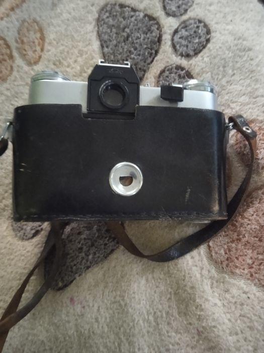 Продам фотоаппарат Зенит-е