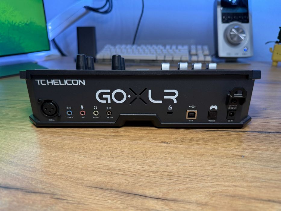 TC Helicon Go XLR