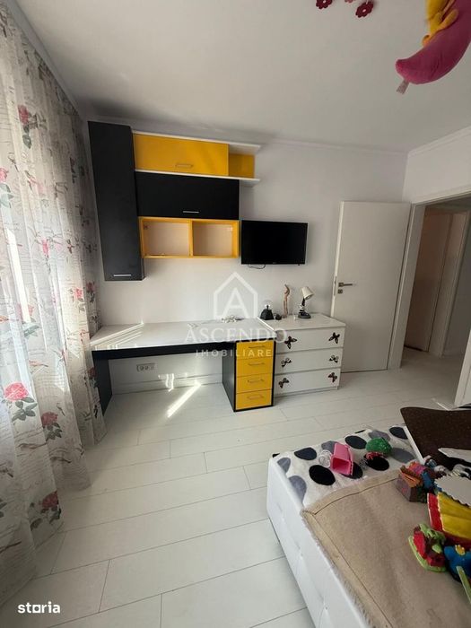 Casă modernă 4 dormitoare,mobilată cu 3 locuri de parcare – Chiajna