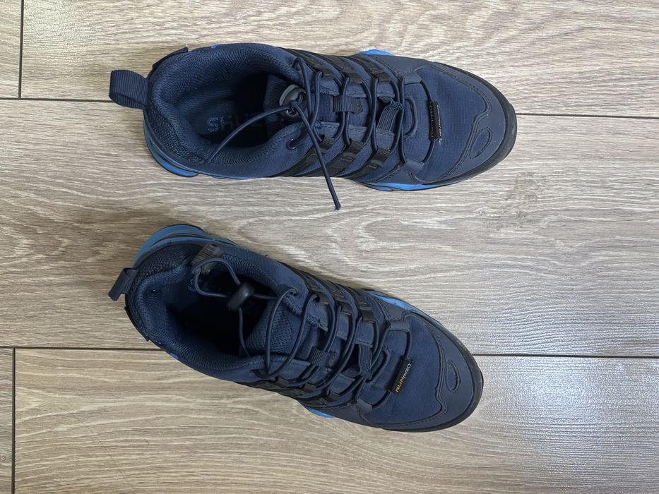 Кроссовки для гор. 37