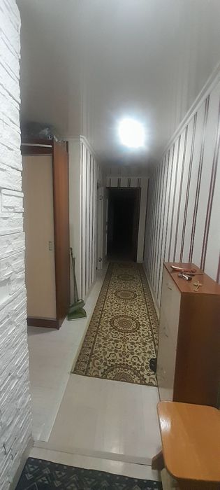 Продам 4 комнатную квартиру