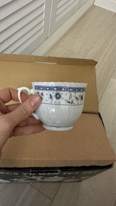 Чайный сервиз на 6 персон