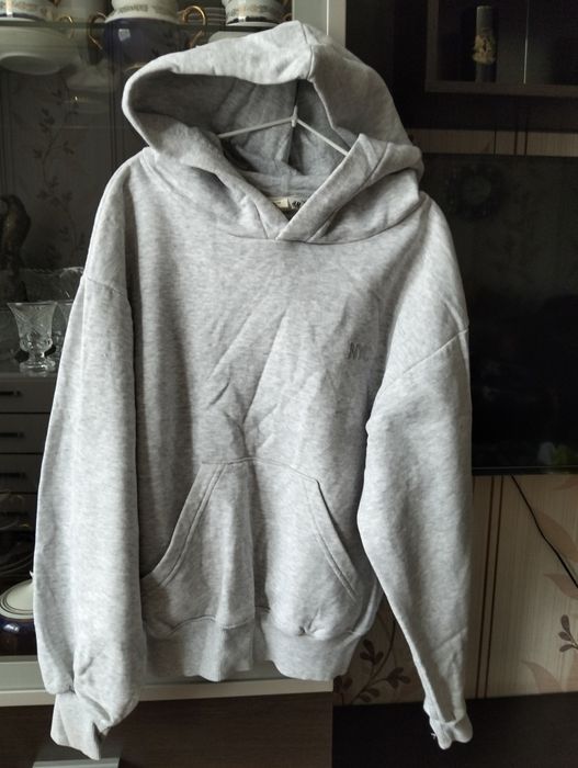 Продам теплые худи и свитер на мальчика.