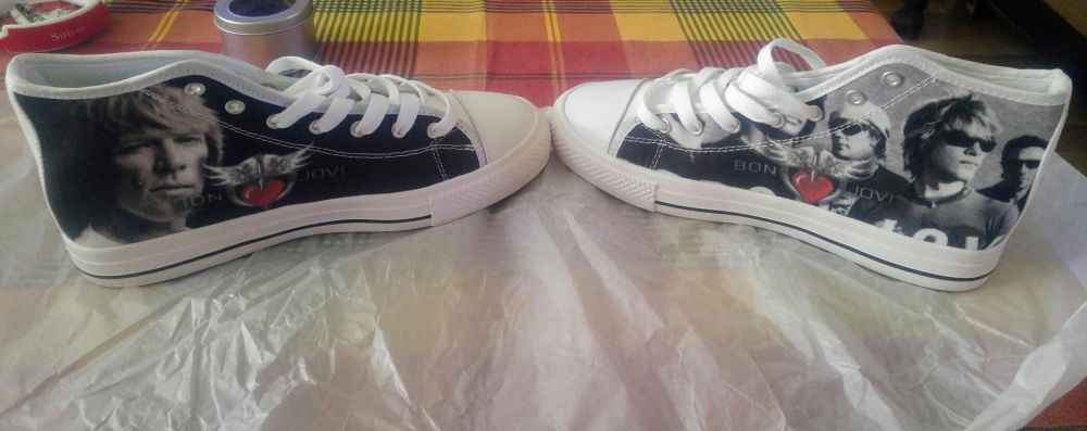 Дамски кецове на Bon Jovi