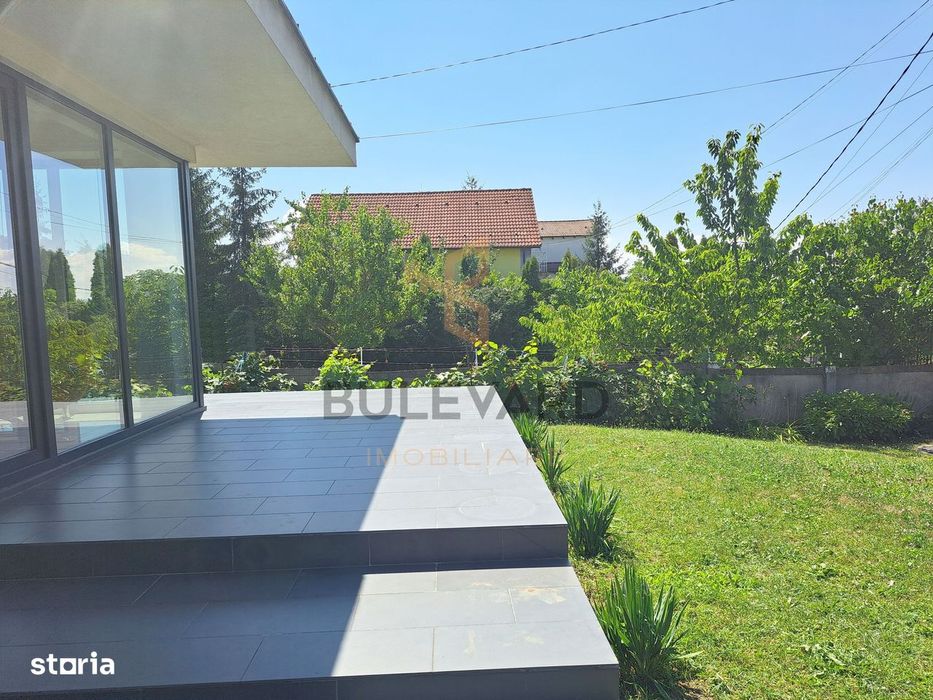 Casa tip dulplex 120 mp + 80 mp terase + garaj, zona Liceu Waldorf