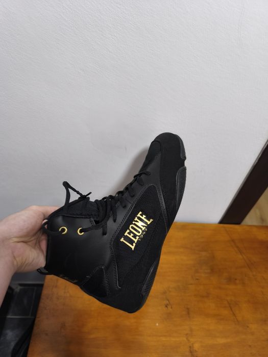 Ghete Leone pentru box . Mărimea 42.