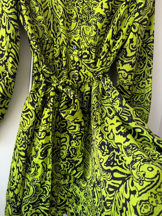 Zara пъстра рокля