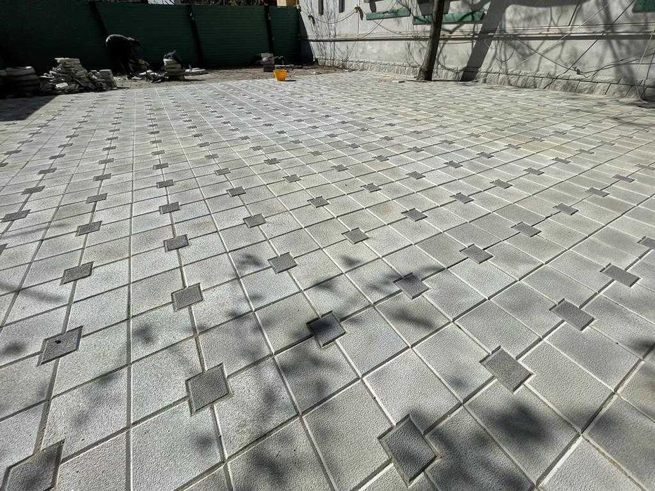 Producător Pavaj 3cm – Pachet Complet: Montaj + Materiale + Transport