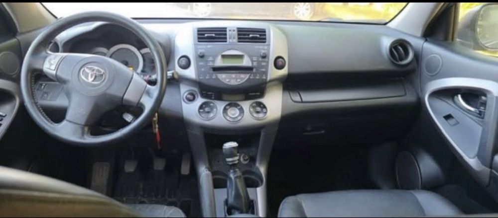 Toyota Rav4 2007 2.2d 177cp