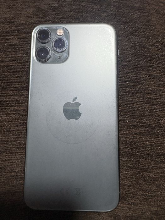 Vand iphone 11 pro nu trimit prin curier