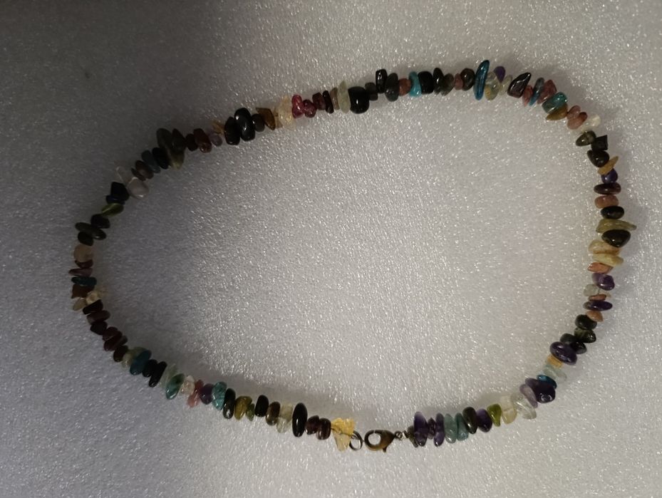 Colier din chipsuri de pietre semiprețioase, 40 cm lungime