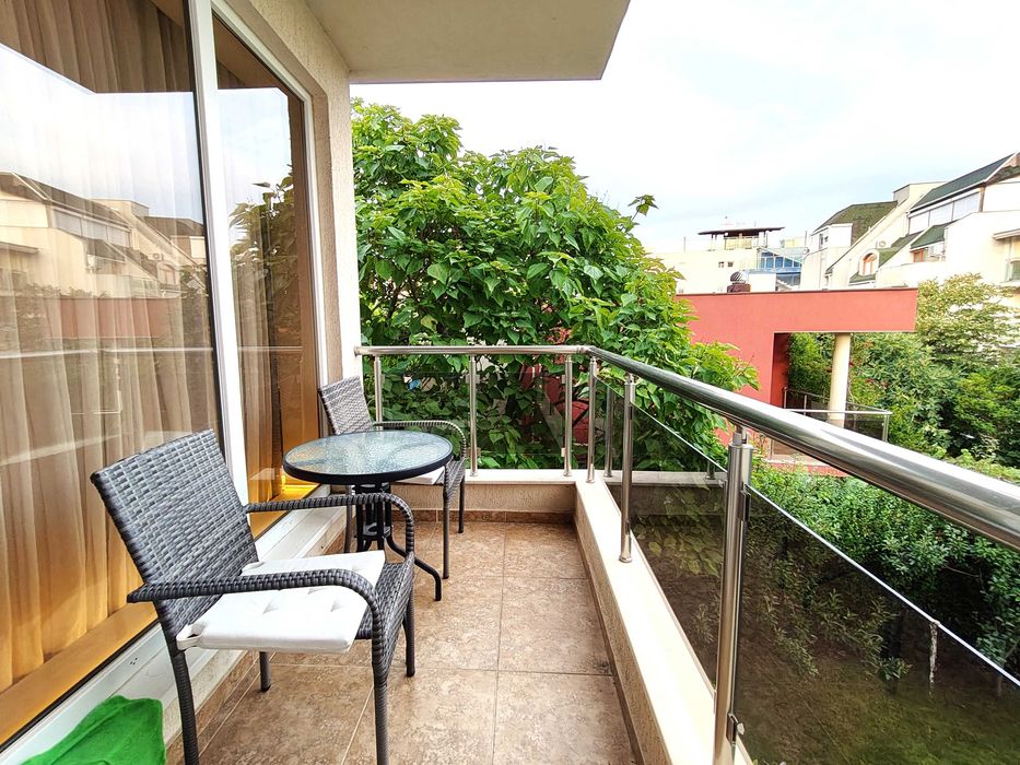 Дава се под наем Двустаен апартамент в Свети Влас - 67 кв.м за 613 € - Снимка #3