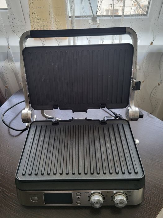 Мультигриль DeLonghi