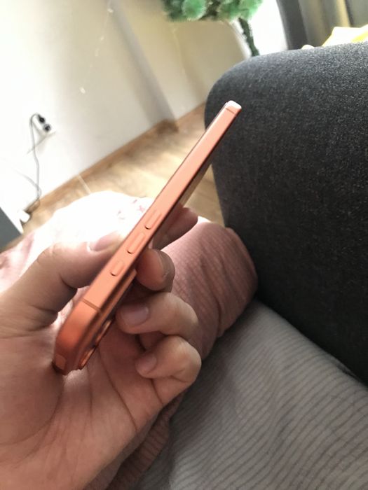 Продам iPhone 17 Pro Max на гарантии!