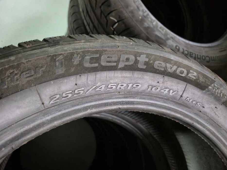 2 Anvelope de VARA - 255/45/19 104V - Hankook Winter I*CEPT EVO 2 MO - STARE F BUNA - DOT 2022 !