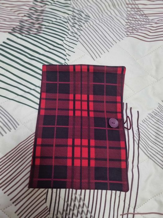 Дрешки за книги 4 евро