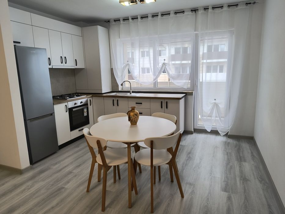 Închiriez ap 2 cam Sanpetru