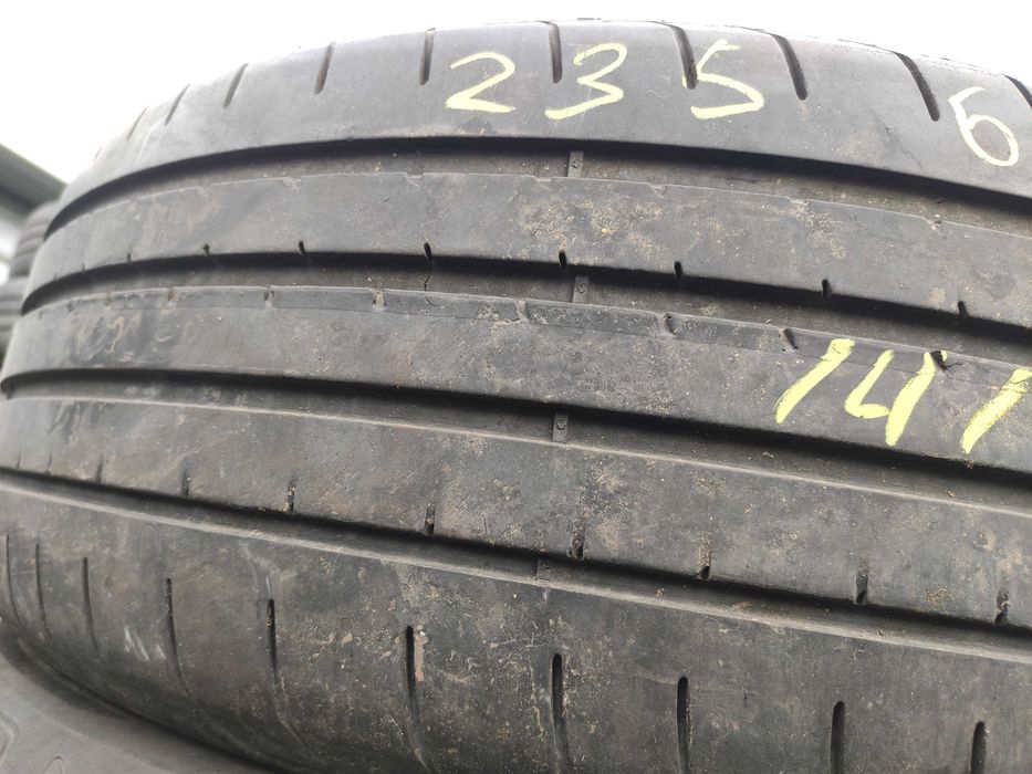 4бр Летни гуми 235 60 18 - Goodyear