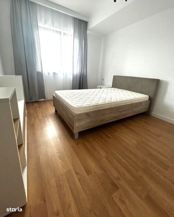 Casă de închiriat | 5 camere | Curte de 400 mp | Corbeanca