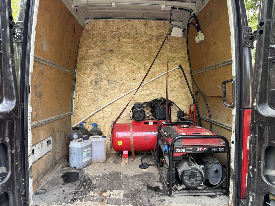Duba iveco daily 3.5t lunga 3 panouri pregatita vulcanizare mobila
