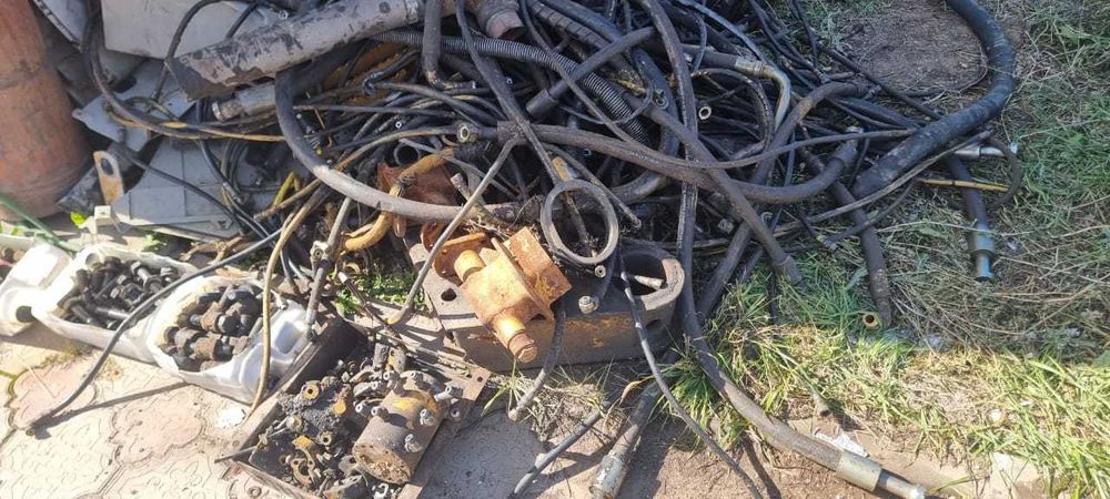 Запасные части на САТ 325