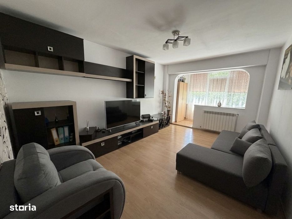 Apartament de vanzare cu 2 camere decomandat - zona Obor, Braila — fotografia 1
