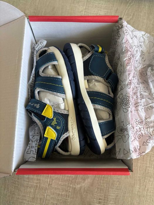 Детски Сандали GARVALIN 252820 
100% кожа, 28 номер