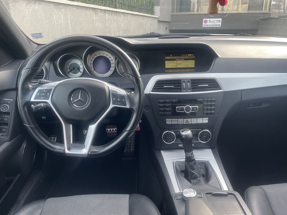 Mercedes BENZ C 200